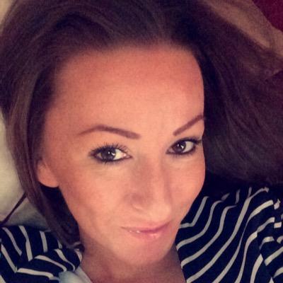 27Bernadette's profile picture. ❤ success doesnt lead to Happiness, Happiness leads to Success ❤