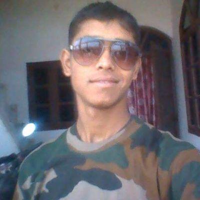 0848886033f2473's profile picture. 