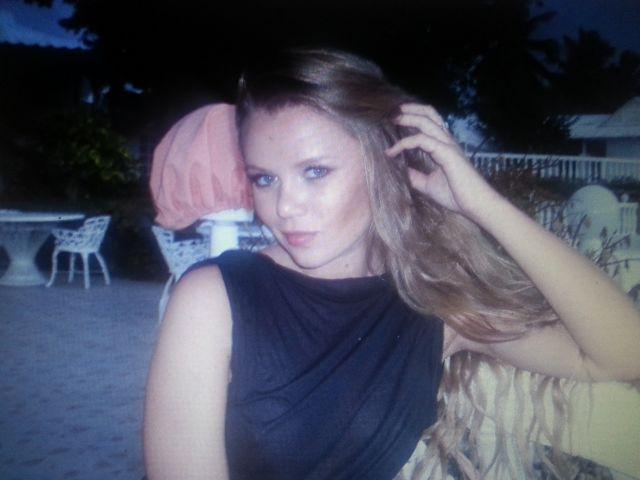 ege_sariyar's profile picture. eh işte...........