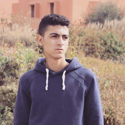 hossamesmail62's profile picture. ‏ابن حلال انت اللى جيت بنفسك ، اتقى شر من احسنت أليه ، شهرتى مش على القد بس مبحكهاش فى حد ، انا حسام إسماعيل ، انت مين!