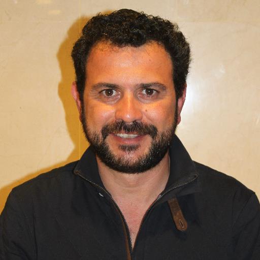 Extreñol dependentista, entre España y Portugal. Taurino no practicante. Hago lo que me gusta. Empedernido optimista, experto nominado y aprendiz d emprendedor.