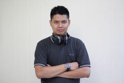 #DJ # Producer. # Ex Lulo Bar & Kitchen Jakarta 2013 / Ex Club 31 Bogor 2014-2015 (Januari) # Electro # CP: 081337463995