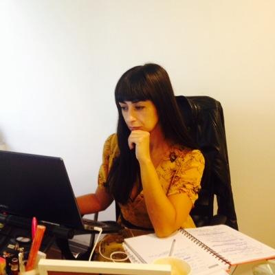 Mujer, en busqueda constante del equilibrio, la sabiduría. Periodista, Directora General de Ant Comunicaciones