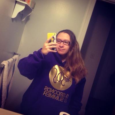 Gifs query kneeling blowjob Kik me now guys