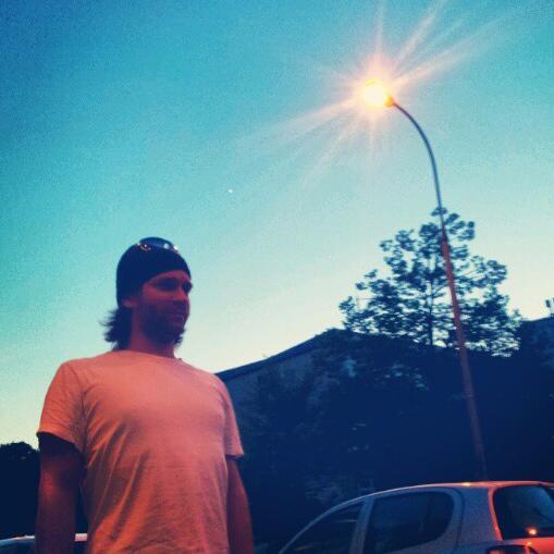 smeletz's profile picture. business & performance / partner at Neemblee