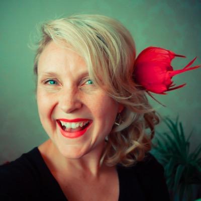 Sewing & DIY Blogger based in Shanghai. A bit quiet in 2017 so for more tweets see @ameliachappelow