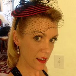 Road tripper. Former Innkeeper, stage manager, Sometimes I wear a hat. Oh, and I'm Batman.