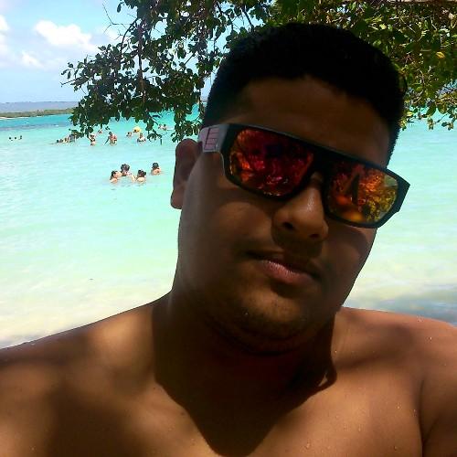 ReinardoJavier's profile picture.