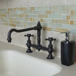 kitchmakeover's profile picture. 