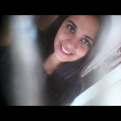 Los pies en la tierra, la mirada en el cielo.. Sólo Dios Basta♥
Proverbios 30,8