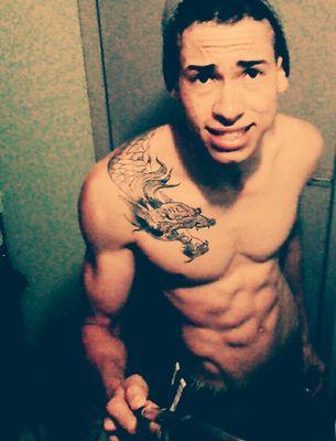 Tudo posso naquele que me fortalece
✌✌
™1.9 CFC ⭐⭐ Snap//: clebersts insta//: @clebersts_