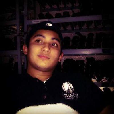 Raver! y trabajador! Que no te pase por la cabeza tratar de juzgar mis acciones, sin conoser mis razones!!