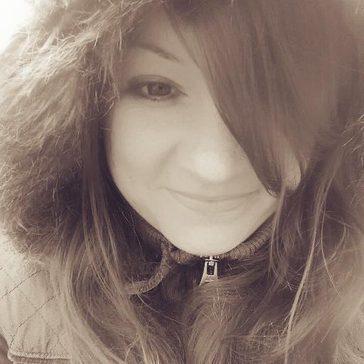 Neonyx's profile picture. Animator, photographer, video editor, web designer, mother, thrill-seeker, crap gardener, freak, short-ass, and destroyer of pizza.