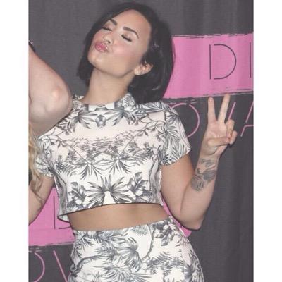 smh just a girl obessesed with demi & 5sos. i also use the word smh too much.