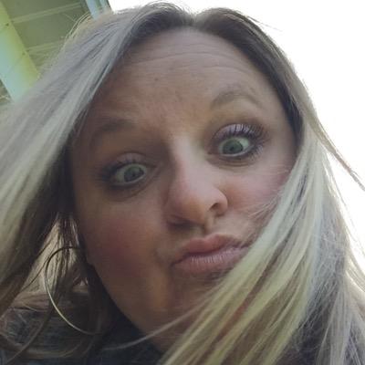 AmandaBusbea's profile picture. 