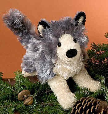 Wolfplushie's profile picture. Well, I like anime and manga, wildlife, drawing, video games, reading and writing and going on the computer. I also like cheezits. =3333