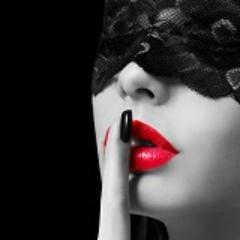 #erotica author, purveyor of darkly gorgeous erotica. #WPRTG Join Laney's mailing for new releases and exclusive bonuses! https://t.co/pzbPKrqdkB