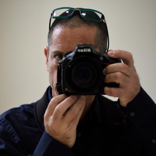 Gili Yaari is an Israel-based photojournalist specializing in news and documentary photography. In his work, Gili focuses on social and humanitarian issues.