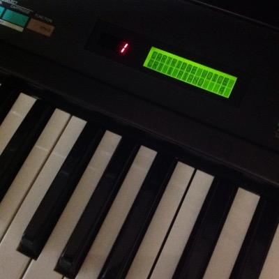 tweetest8's profile picture. ROHS非対応Pbフリー対応、隙あらば自分語りオジサン。仕事:油売り。自動車、カブ&CB400SF、ジャンク修理、機械&電気モノ、楽器、写真&写真機。 ﾈｺﾁｬｰﾝ!と奇声を上げます。体脂肪たっぷり。*政治的発言の受け取り方は任意です。