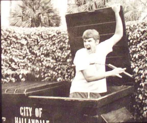 notweetsforyou's profile picture. now: https://t.co/5kBZJkAFyQ 
previously: https://t.co/89LK2TpVx6