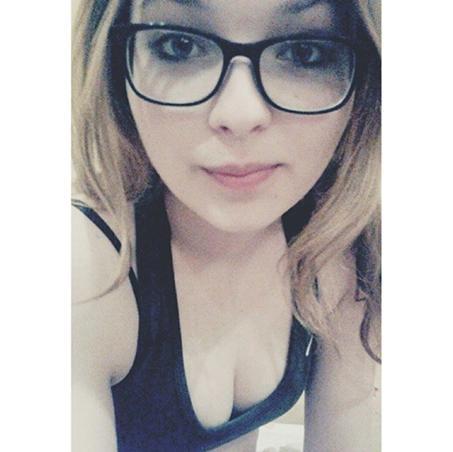 PaulinaSzeliga1's profile picture. Amateur singer. I want to make dreams come true, like everyone. Follow me :)