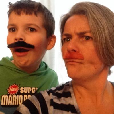 newsomenic's profile picture. 