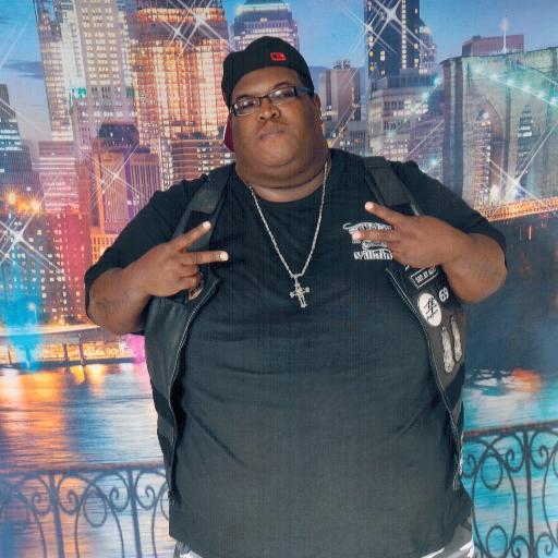 Cool down to earth guy that likes to have a good time.. #TeamAndroid #TeamLSU #TeamScorpio #TeamBoomer