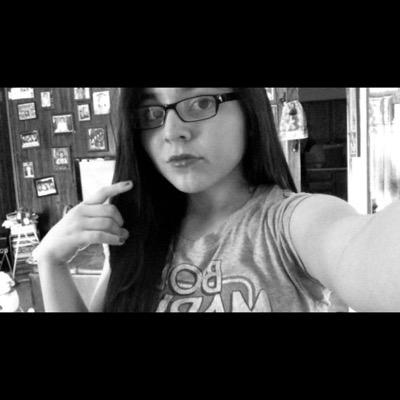 _esperanzalove's profile picture. What ever floats your boat .. Hoe ? ;)
   SALTY AS'F wbu boooooo .  ❤️
