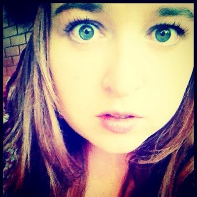 Katheerinne's profile picture. Estudiante de Relaciones Públicas. Un poco loca, pero feliz.!