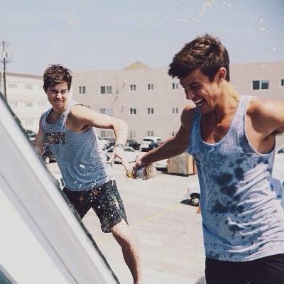 FOLLOW @CamsAssTho SHE GAVE YOU A FREE FOLLOW ASK HER FOR A FOLLOW BACK!❤️