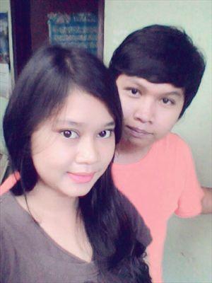 AprillianyE's profile picture. thank's god has given people who understand me,and could always make me happy. and be myself, that guy is wimo :*