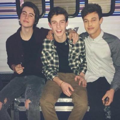 YOU JUST GOT A FREE FOLLOW! FOR MORE FREE FOLLOWS, FOLLOW @tropical_cash