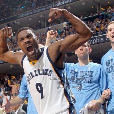 GrizzSmack's profile picture. Showing ignorant fans of opposing teams(Golden State) what we're all about #WhoopThatTrick