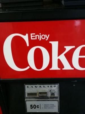 raymonetj's profile picture. 