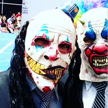 Luchador de la Empresa AAA con los psycho circus, campeón de tríos de AAA