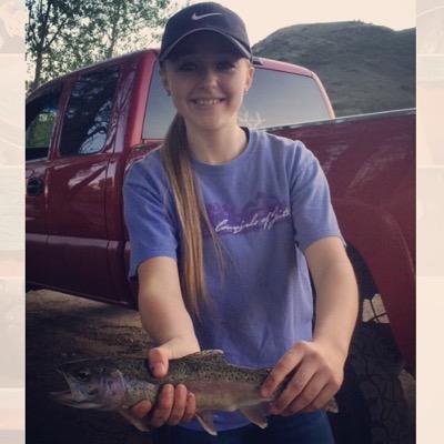 ashleyfurr98's profile picture. 