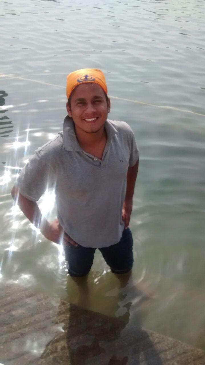 varunkaushik13's profile picture. i m a boy who loves those who loves me as well.........
i can be the best friend forever for everyone