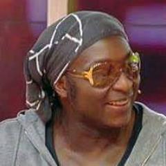 J_FreemanMusic's profile picture. JIMMY FREEMAN a commencé des activités artistiques dès l'âge de 7 ans : piano , flûte , batterie , danse classique, moderne , contemporaine , et chant .