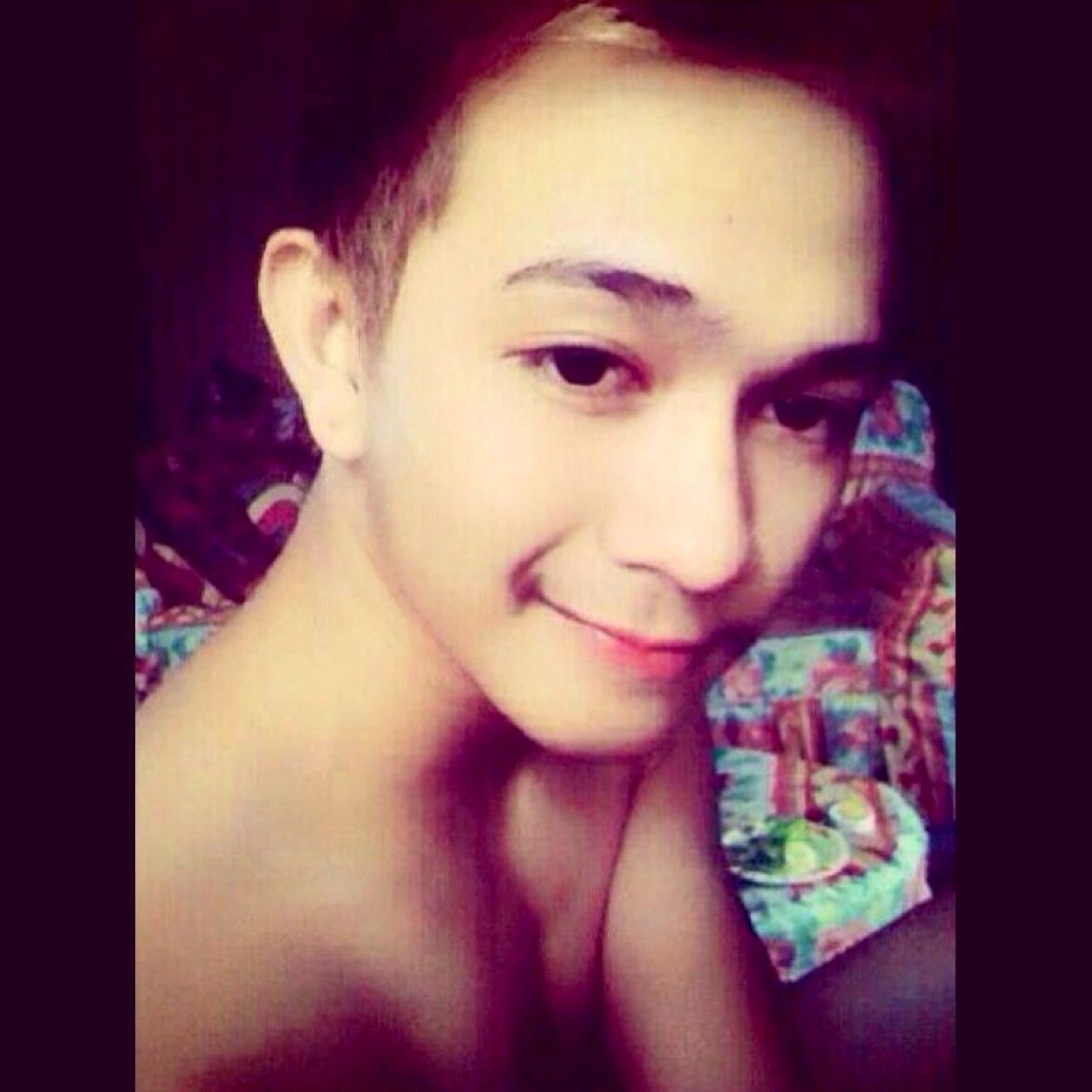 edmon82833432's profile picture. “If you live to be a hundred, I want to live to be a hundred minus one day so I never have to live without you.” Follow me on twitter: @mon_06