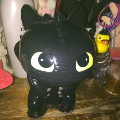 darr_wolf's profile picture. 