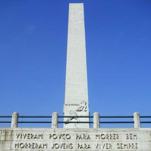 Twitter dedicado ao monumento Obelisco Mausoléu aos Heróis de 32 ou, como é mais conhecido, Obelisco do Ibirapuera