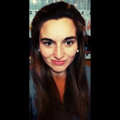 alessanMarin's profile picture. “Erase una vez una pequeña niña que nunca supo lo que era el amor hasta que un hombre le rompió el corazón”. amante de Shakespeare