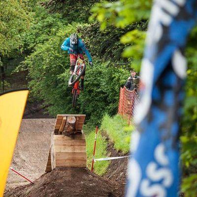 62940463e59e435's profile picture. I ride for roc vtt Oz en oisans @DorvalFinance @ionactionsports