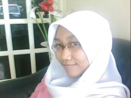 hudaDawn's profile picture. Huda, 16, currently living in Malaysia but dreams of HOLLYWOOD!