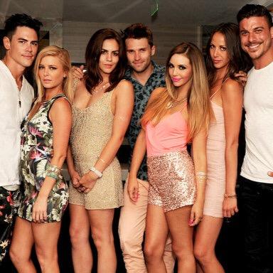 Love #PumpRules, #RealHousewives addict