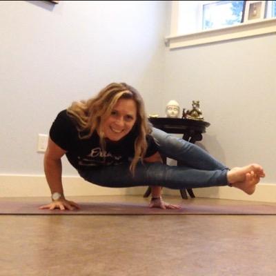 tanyalohnes's profile picture. Ski junkie, SUP lover & bookworm. Additionally, both a barn & v-ball Mom! Recently migrated Fall River sub-urbanite.