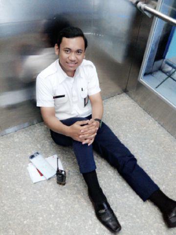 Ingin membahagia kan orang tua ,, cita paling pertama ,