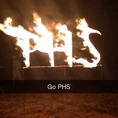 InWisper's profile picture. if somone can naje an account to insult people on twitter then why cant i make an account to compliment people