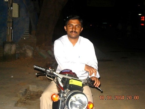 easy going, loves to read books technology, autobiography, me....working