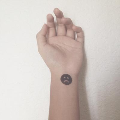 imnotleaving_'s profile picture. just hold me.